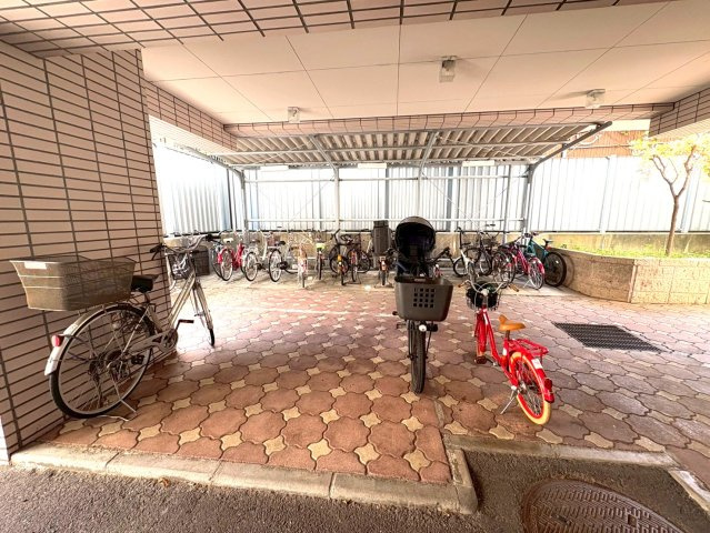 ◆２０２５年７月リフォーム完了◆高層階南向き◆陽当たり・通風・眺望良好◆グランドメゾン浜大津の駐輪場|駐輪場