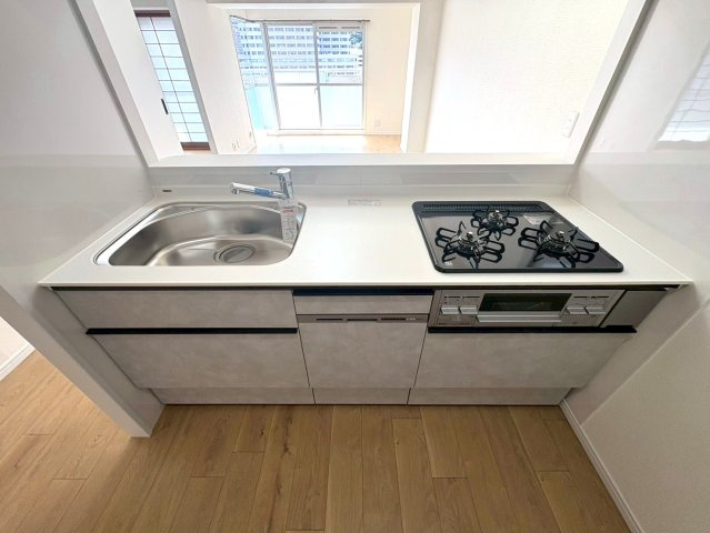◆２０２５年７月リフォーム完了◆高層階南向き◆陽当たり・通風・眺望良好◆グランドメゾン浜大津のキッチン|キッチン