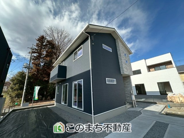 ワイウッドコート宇都宮市下川俣町第1期の外観|"建物完成につきご内覧可能です！
飽きのこないシンプルな外観と
閑静な住宅街は永住の地にピッタリです♪"
