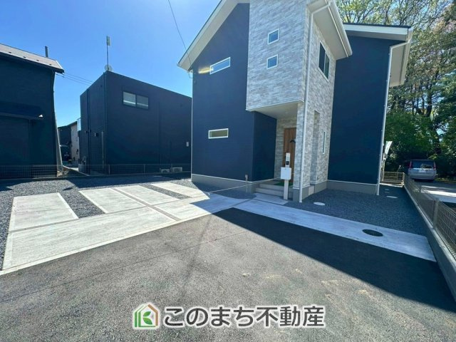 ワイウッドコート宇都宮市下川俣町第1期の駐車場