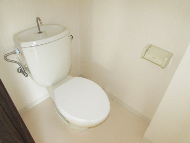 ファミール仁川Ⅰのトイレ|清潔感のあるトイレです