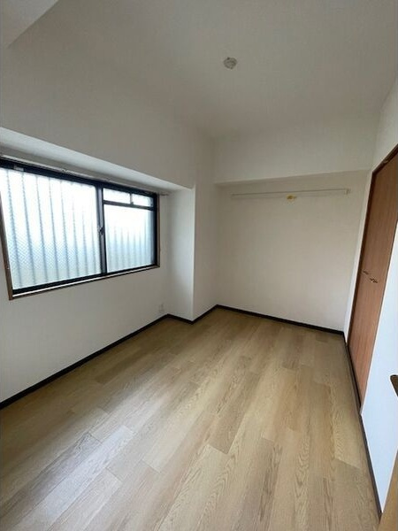 ハーモニアス桜本町の寝室