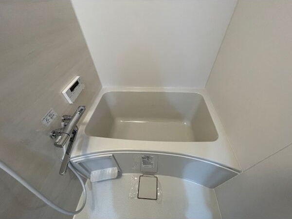 ハーモニアス桜本町の浴室