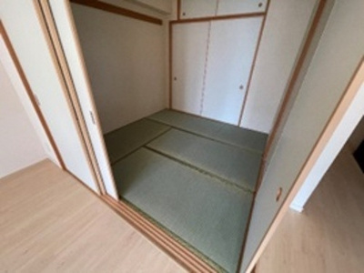 【居間・リビング】 | ベレーサ鶴舞公園 | 和室　※同タイプの部屋のお写真です