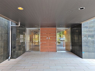 【エントランス】 | ベレーサ鶴舞公園 | エントランス