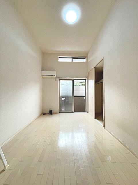 パティオ福工大前の居間・リビング