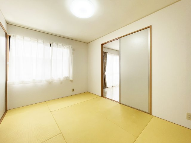 セレクト川内　A棟の和室