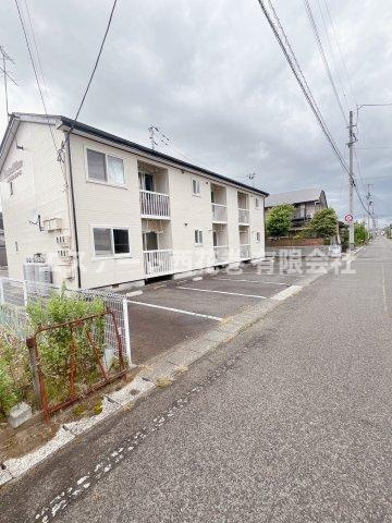 パストラルプレイスの駐車場