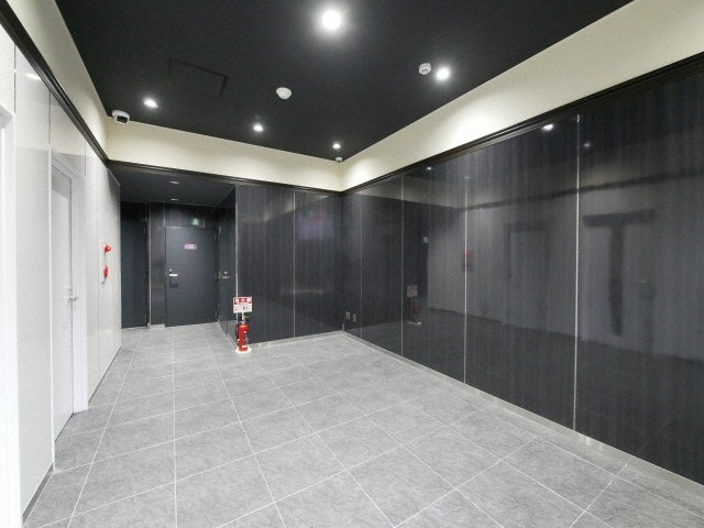 CLASS HILLS 難波南のロビー