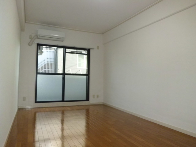 エスペラール御影の居間・リビング