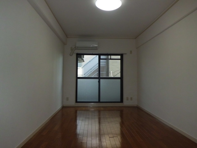 エスペラール御影の居間・リビング