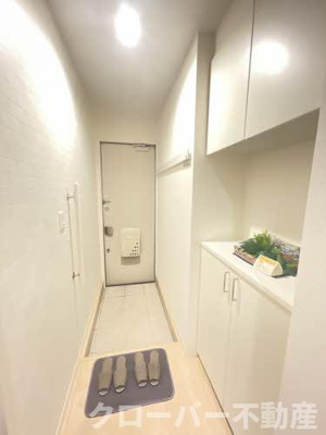 【玄関】 | シャーメゾン郡家 C棟