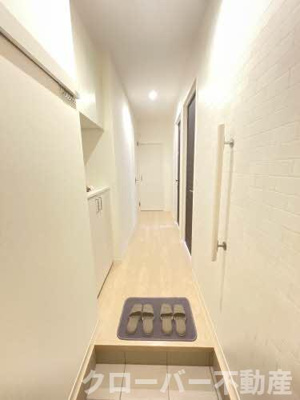 【玄関】 | シャーメゾン郡家 C棟