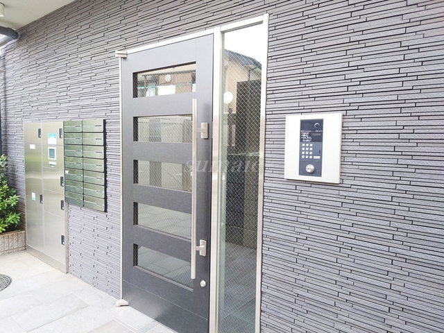 Ｂｏｌｅｒｏ十条のロビー|こちらが入口です☆