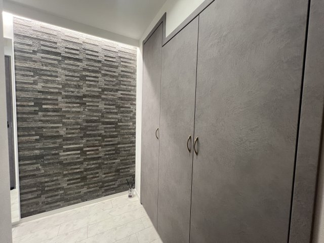 内装のコダワリMAX！！！【マイキャッスル鶴ヶ峰】ホテルリノベの玄関|玄関です