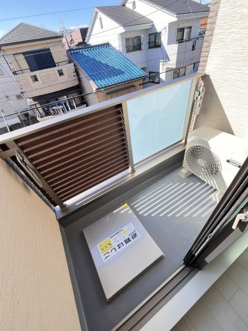 大阪市都島区大東町２丁目のアパートのバルコニー