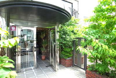 【エントランス】 | ドール魚崎