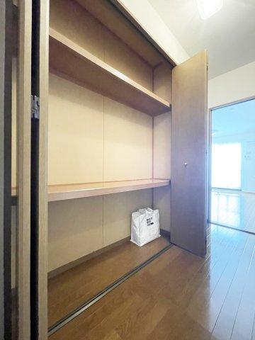 ルミナス山城　B棟の収納