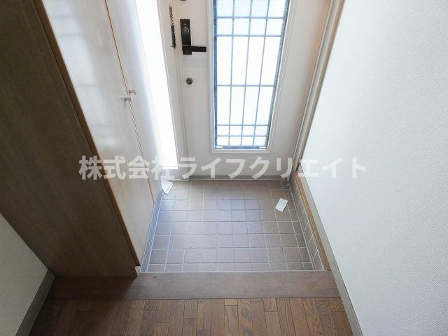 【玄関】 | ブリージングタウン百草園