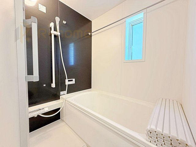 ひたちなか市平磯遠原町第1　新築戸建て　2号棟の浴室|1日の疲れをゆったり癒せる1坪タイプ♪浴室乾燥暖房機で快適な入浴タイムが過ごせます♪