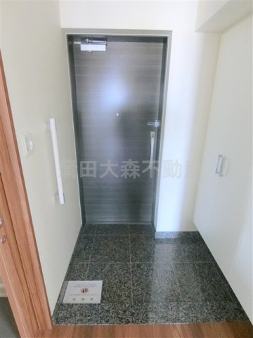 ステーションツインタワーズ糀谷フロント・ウエストの玄関