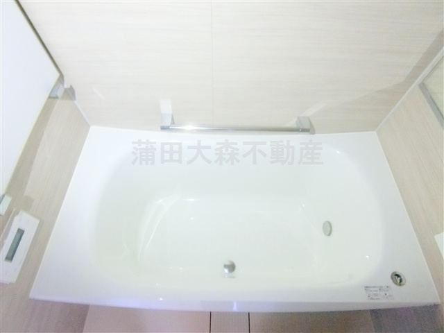 ステーションツインタワーズ糀谷フロント・ウエストの浴室