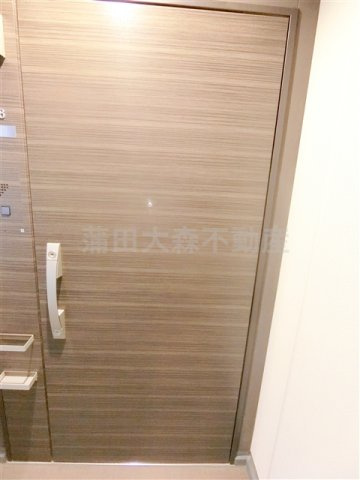 ステーションツインタワーズ糀谷フロント・ウエストの玄関