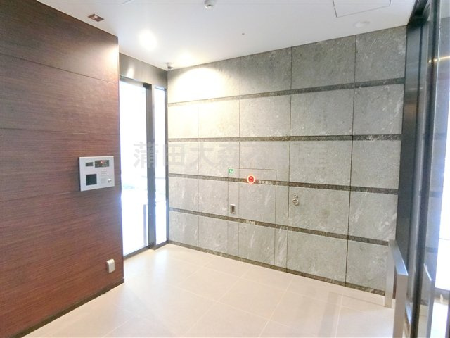 ステーションツインタワーズ糀谷フロント・ウエストのエントランス