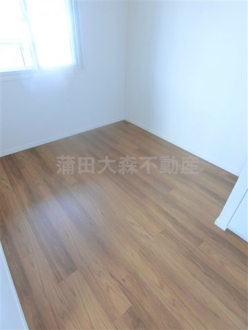 ステーションツインタワーズ糀谷フロント・ウエストの洋室|リビング横の洋室4.5帖