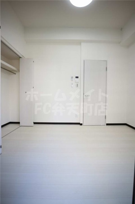 【居間・リビング】 | Blue西長堀 | ゆったりとした居間です