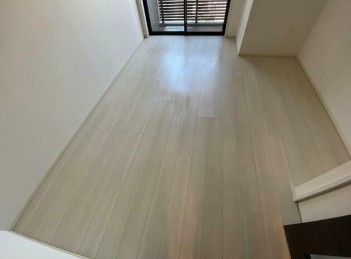 【居間・リビング】 | GALICIA中野弥生町 | 7.7帖のきれいな洋室。