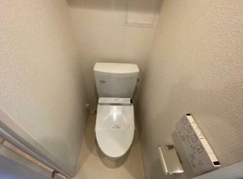 【トイレ】 | GALICIA中野弥生町 | 温水洗浄便座。