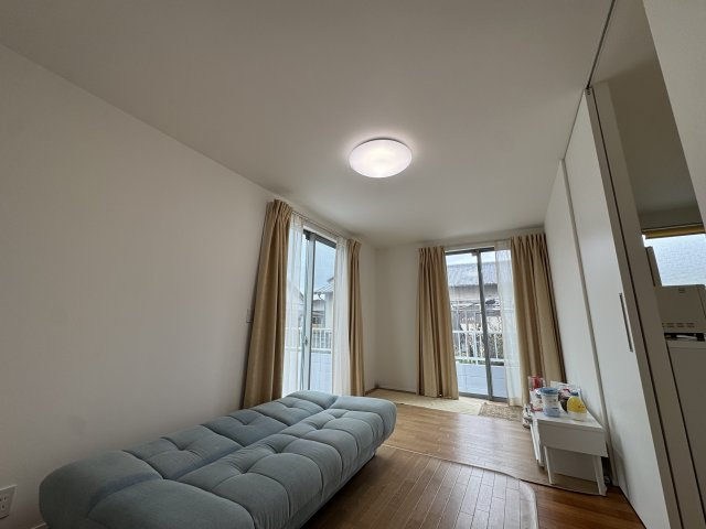 -三丁目不動産-　本庄市柏　注文住宅　オール電化の洋室