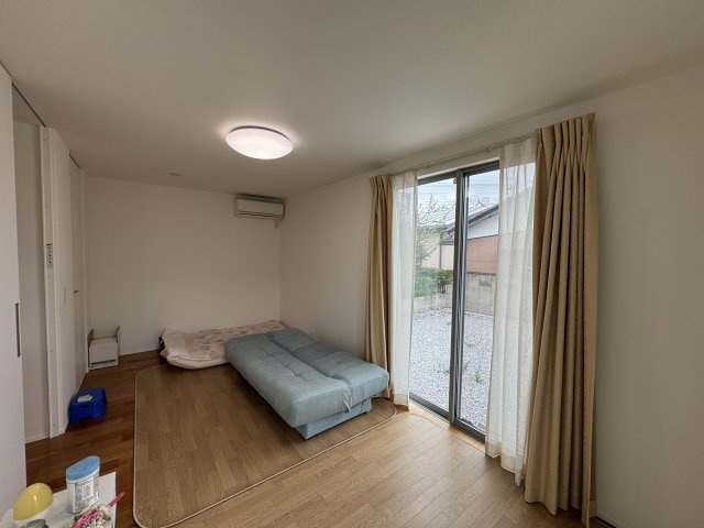 -三丁目不動産-　本庄市柏　注文住宅　オール電化の洋室