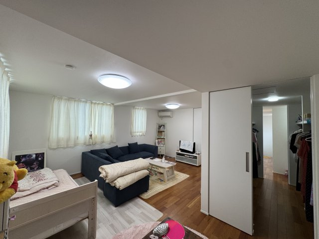 -三丁目不動産-　本庄市柏　注文住宅　オール電化の洋室