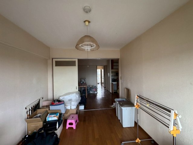 －三丁目不動産-　本庄スカイハイツB棟4階　EV付の洋室|洋室です