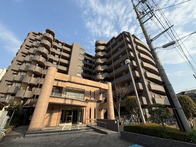 レーベンハイム戸田公園アクアシティの外観|おしゃれな外観です