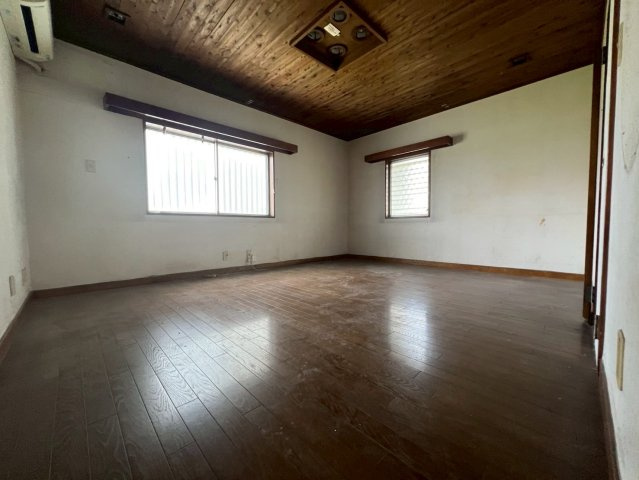 －三丁目不動産-熊谷市樋春　RC造木造の洋室|洋室です