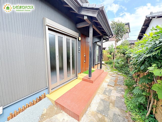 行田市門井町2丁目　中古一戸建ての玄関|毎日通る玄関はこちらです