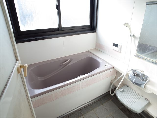 東松山市松山町1丁目　中古戸建の浴室|日々の暮らしに欠かせないお風呂です