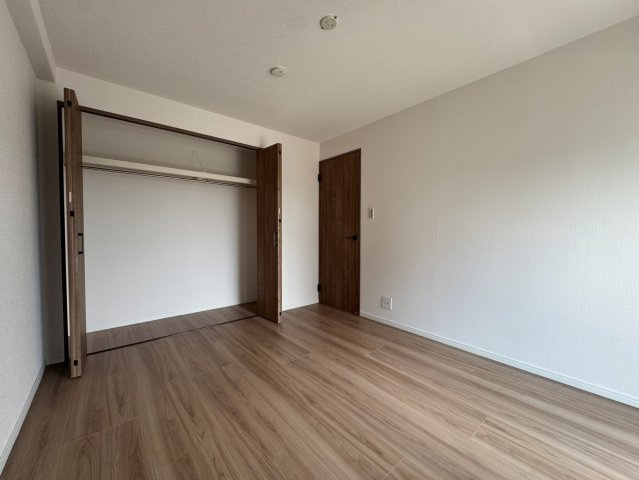 浦和白幡東高層住宅１号棟の洋室|広々とした洋室です