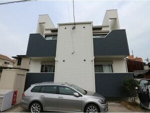 GRANDTIC桜本町の駐車場