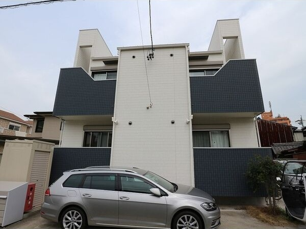 GRANDTIC桜本町の外観