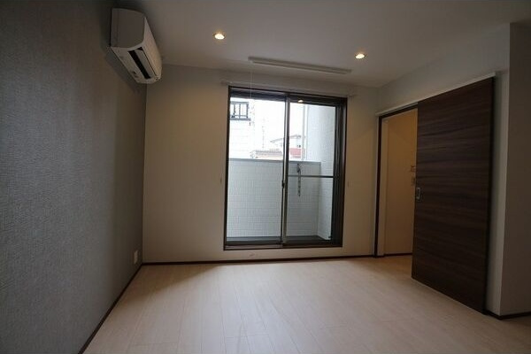 GRANDTIC桜本町の居間・リビング