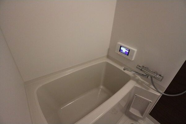 GRANDTIC桜本町の浴室