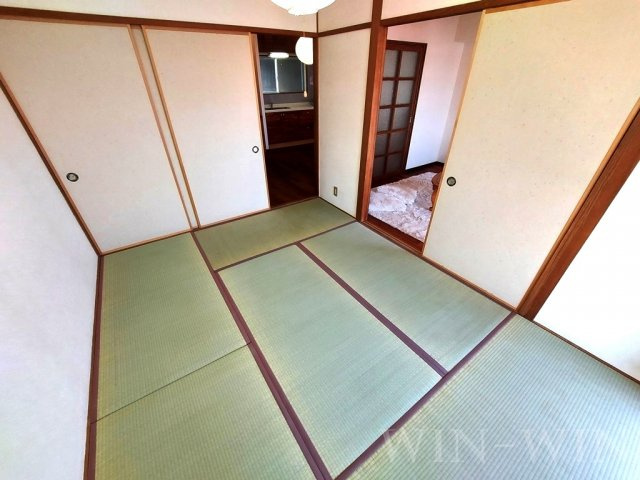 ユトリロ西松山の寝室