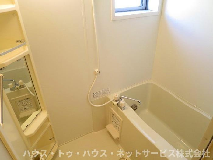 ＰＥＡＣＥＦＵＬＬＹの浴室