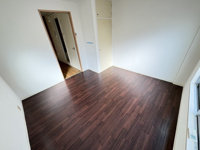 判澤マンションの寝室