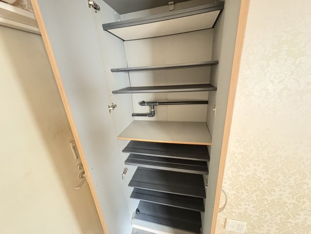 判澤マンションの収納