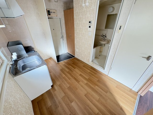 判澤マンションの内装